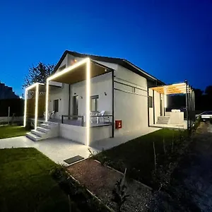 Agora Lx & Apartman